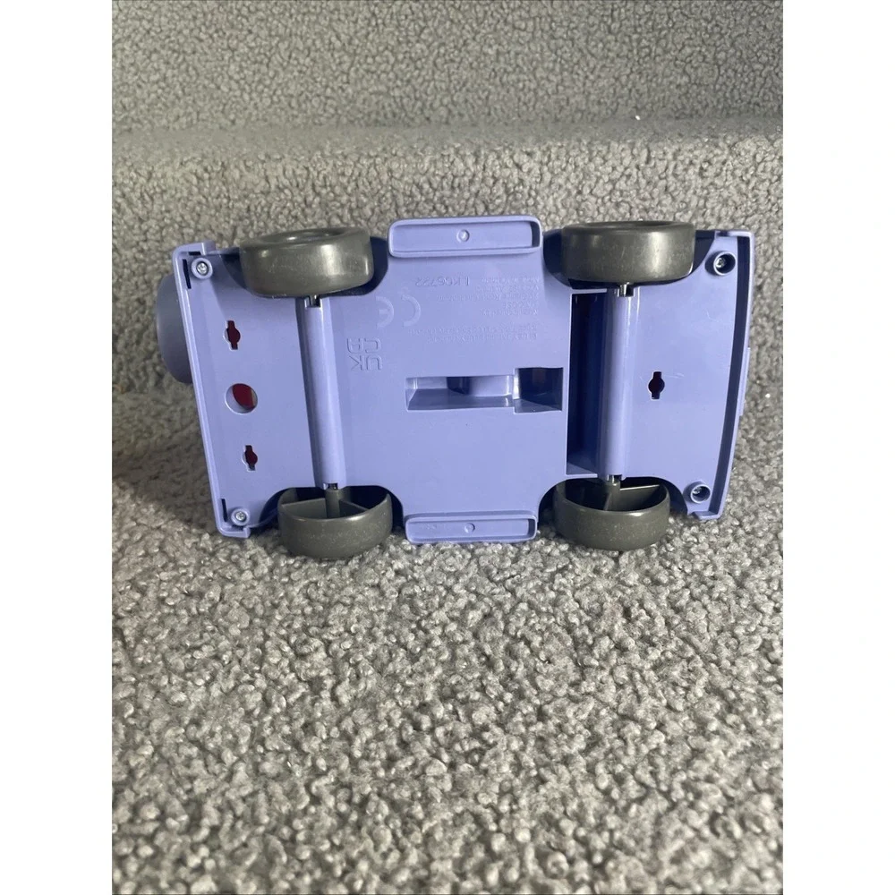 moose toys bluey car